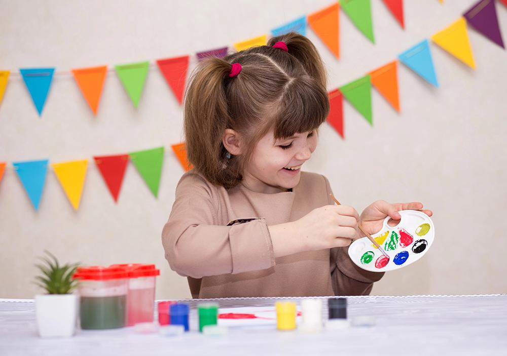 Dia de los Niños Craft &amp; Movie Event